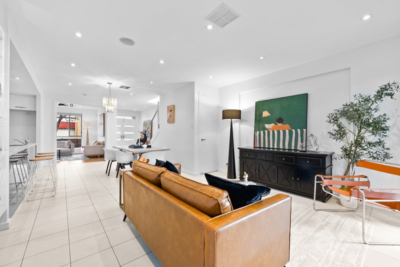 Photo - 2 Hunter Place, Mawson Lakes SA 5095 - Image 7