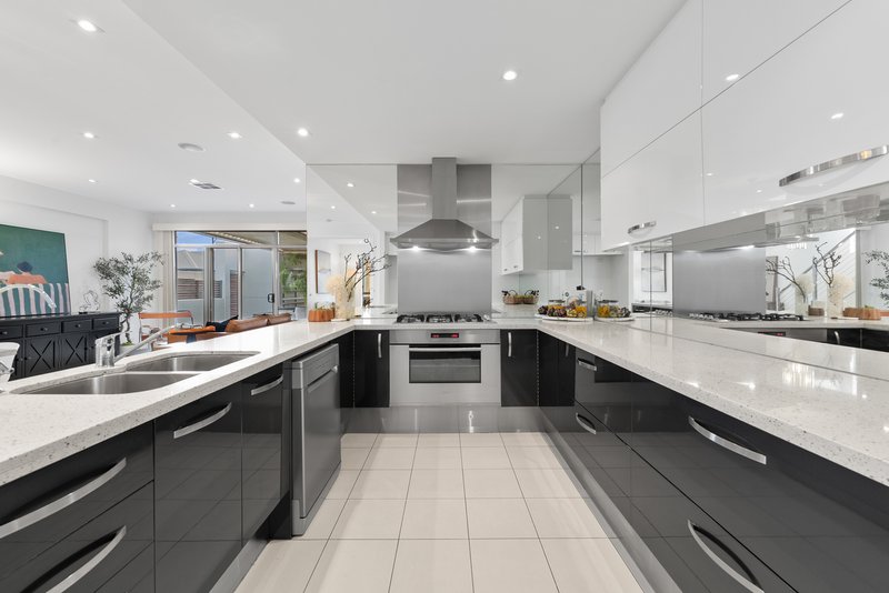 Photo - 2 Hunter Place, Mawson Lakes SA 5095 - Image 11