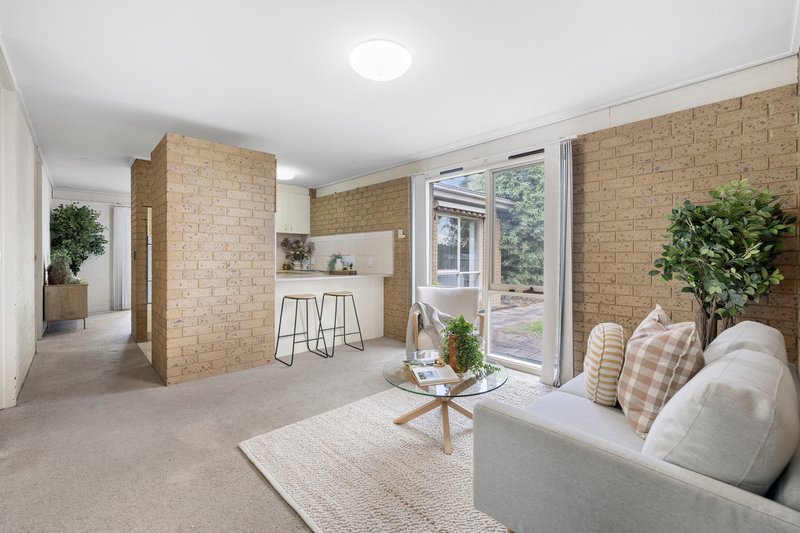 Photo - 2 Huntingdon Avenue, Bayswater North VIC 3153 - Image 13