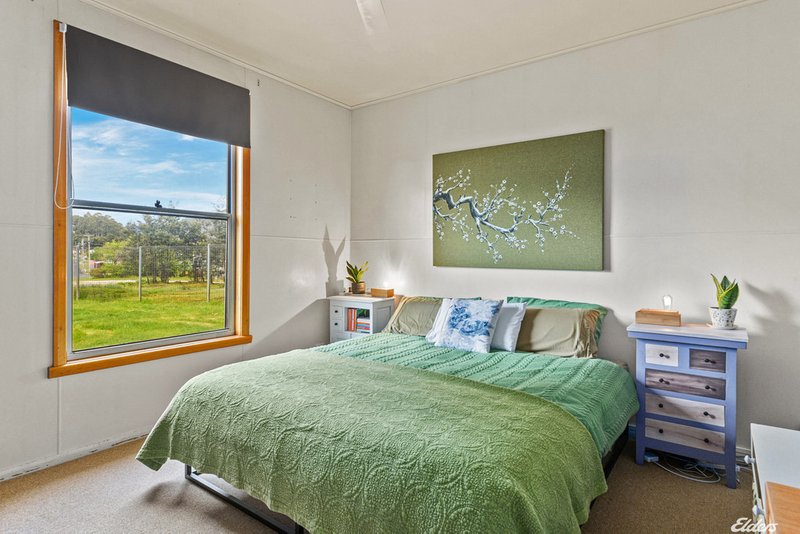 Photo - 2 Huon Court, Rosebery TAS 7470 - Image 5