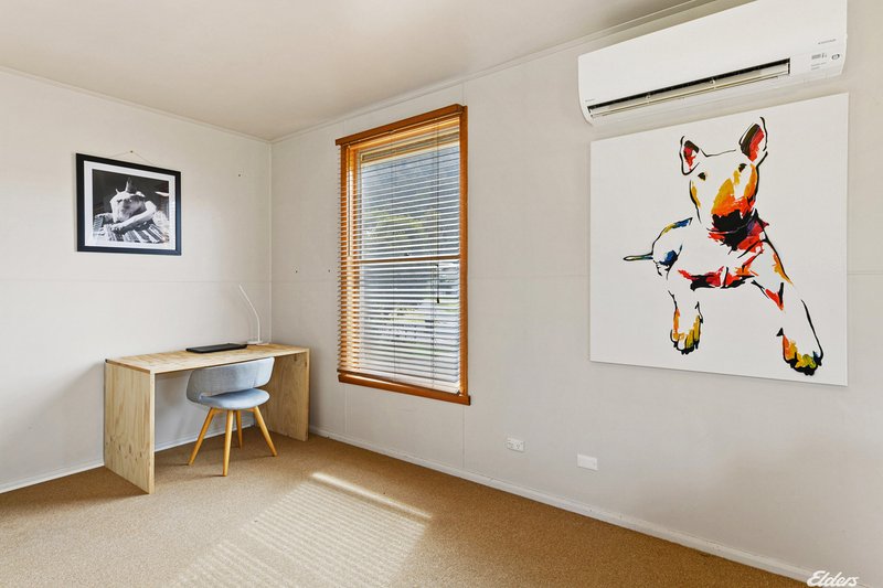 Photo - 2 Huon Court, Rosebery TAS 7470 - Image 6