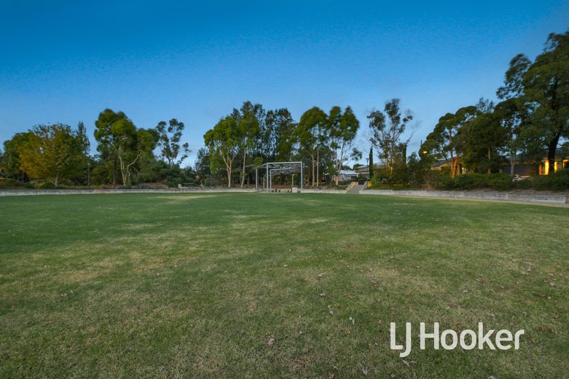 Photo - 2 Huron Parkway, Pakenham VIC 3810 - Image 16