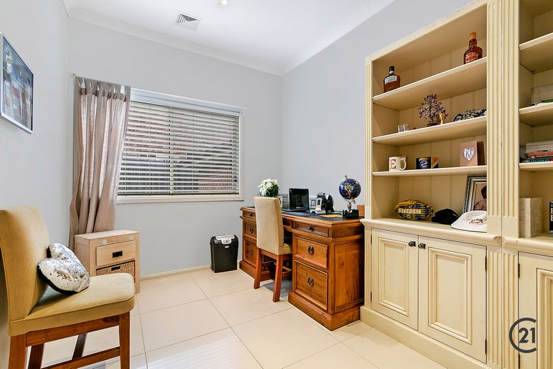 Photo - 2 Hyatt Close, Rouse Hill NSW 2155 - Image 11