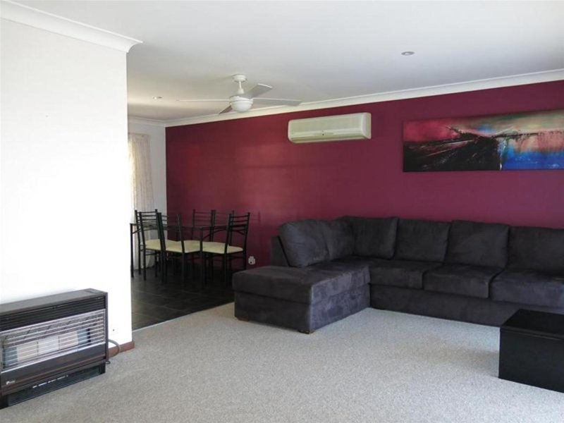 Photo - 2 Hyperno Close, Taree NSW 2430 - Image 3