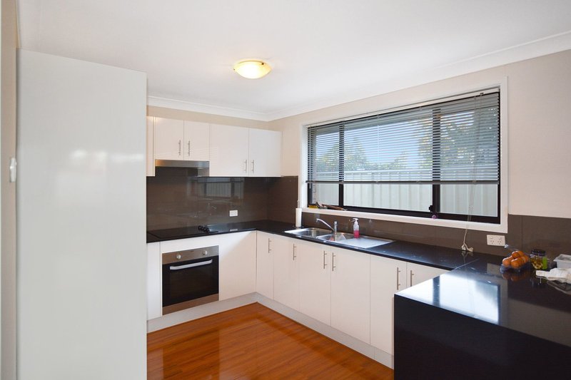 Photo - 2 Ibis Place, St Clair NSW 2759 - Image 3