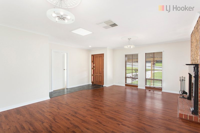 Photo - 2 Inali Court, Hallett Cove SA 5158 - Image 5