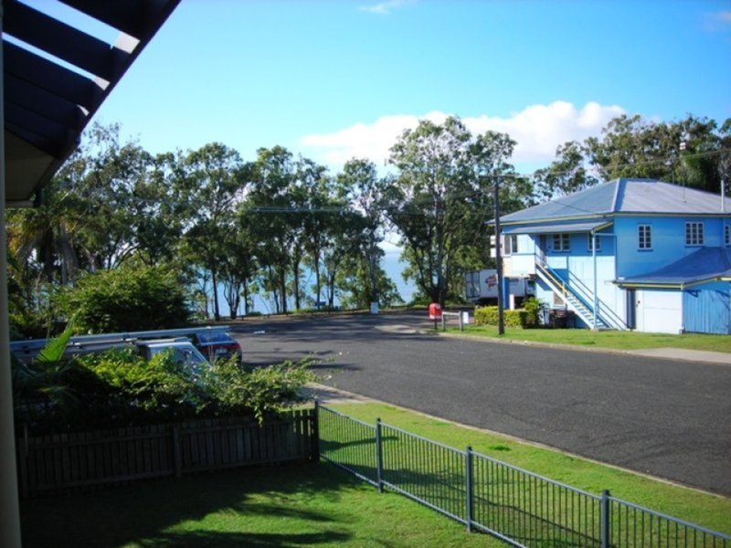 Photo - 2 Inman Street, Point Vernon QLD 4655 - Image 2