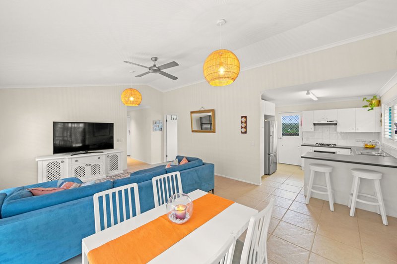 Photo - 2 Inverness Court, Nerang QLD 4211 - Image 3