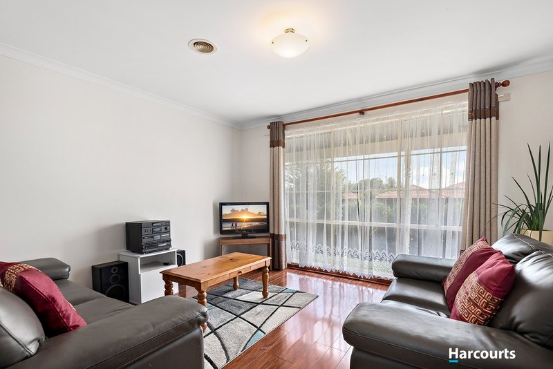 Photo - 2 Ironbark Close, Hampton Park VIC 3976 - Image 3