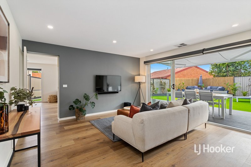 Photo - 2 Irrewarra Court, Seabrook VIC 3028 - Image 6