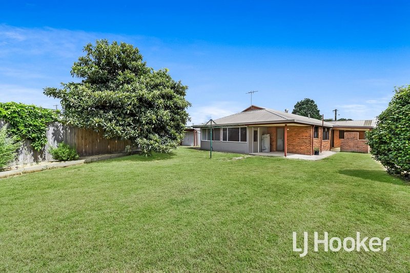 Photo - 2 Ivy Court, Beaconsfield VIC 3807 - Image 2