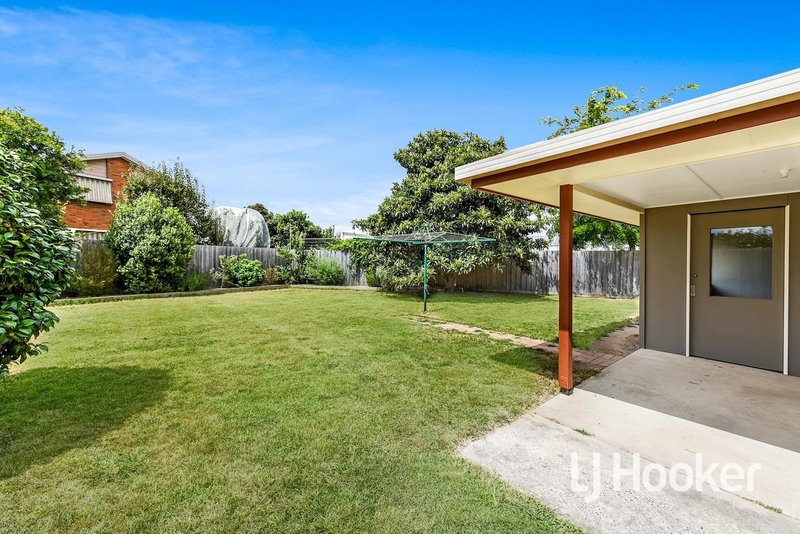 Photo - 2 Ivy Court, Beaconsfield VIC 3807 - Image 14