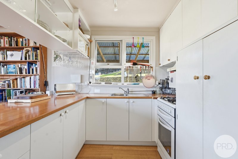 Photo - 2 Jabez Crescent, Lenah Valley TAS 7008 - Image 7