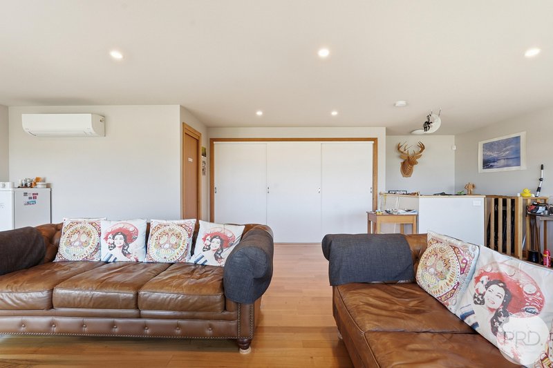 Photo - 2 Jabez Crescent, Lenah Valley TAS 7008 - Image 12