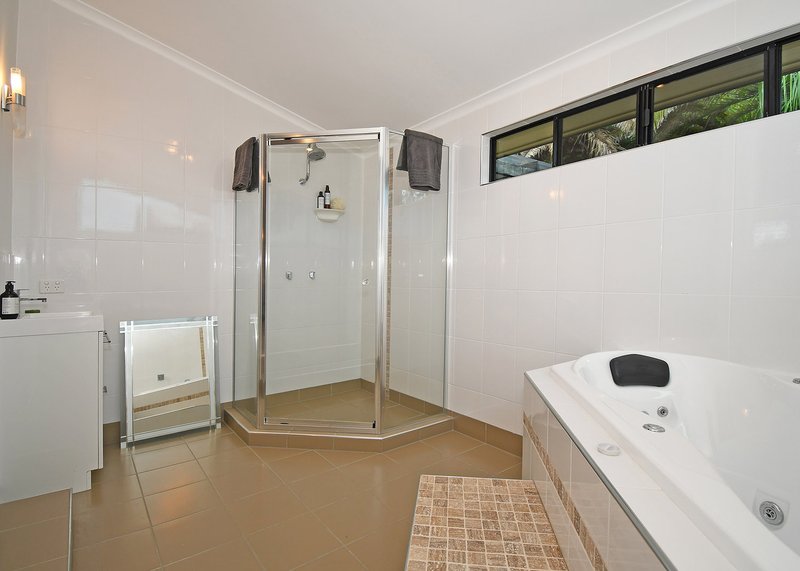 Photo - 2 Jabiru Close, Urraween QLD 4655 - Image 8