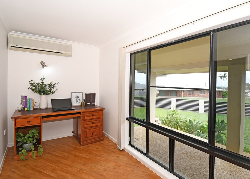 Photo - 2 Jabiru Close, Urraween QLD 4655 - Image 14