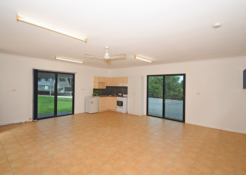 Photo - 2 Jabiru Close, Urraween QLD 4655 - Image 18