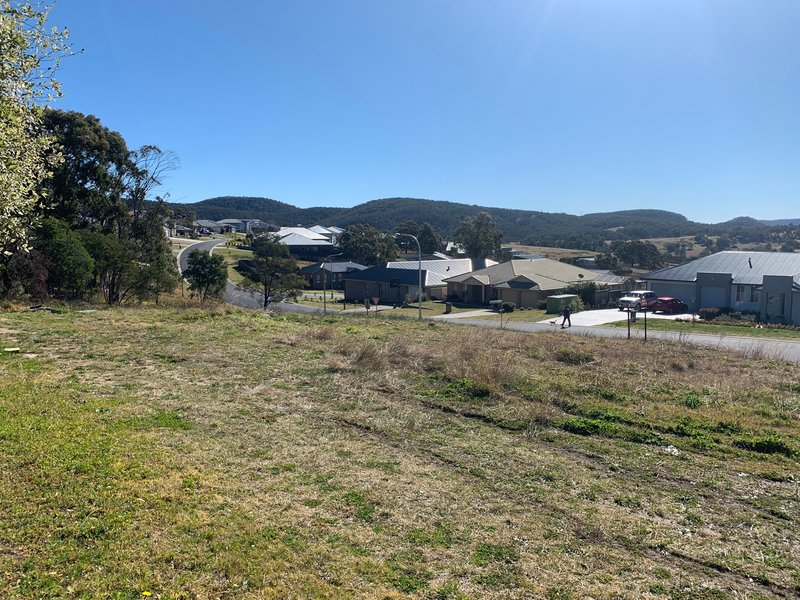 2 James O'Donnell Drive, Bowenfels NSW 2790