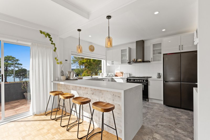 Photo - 2 James Street, Devonport TAS 7310 - Image 3
