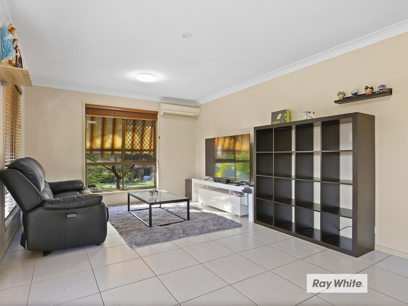 Photo - 2 Jarrah Place, Durack QLD 4077 - Image 3