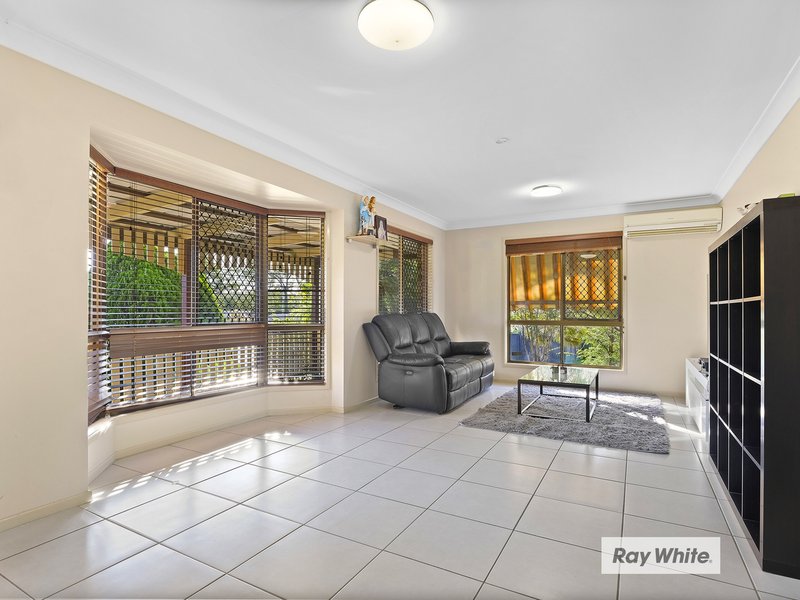 Photo - 2 Jarrah Place, Durack QLD 4077 - Image 4