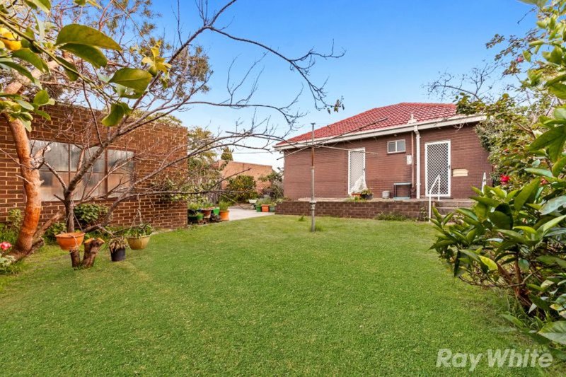 Photo - 2 Jarrahdale Street, Cheltenham VIC 3192 - Image 5