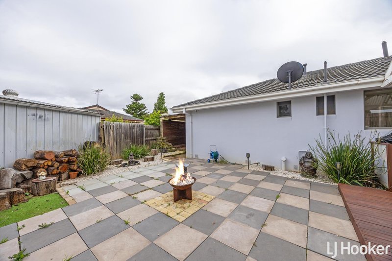 Photo - 2 Jasmine Place, Melton West VIC 3337 - Image 11