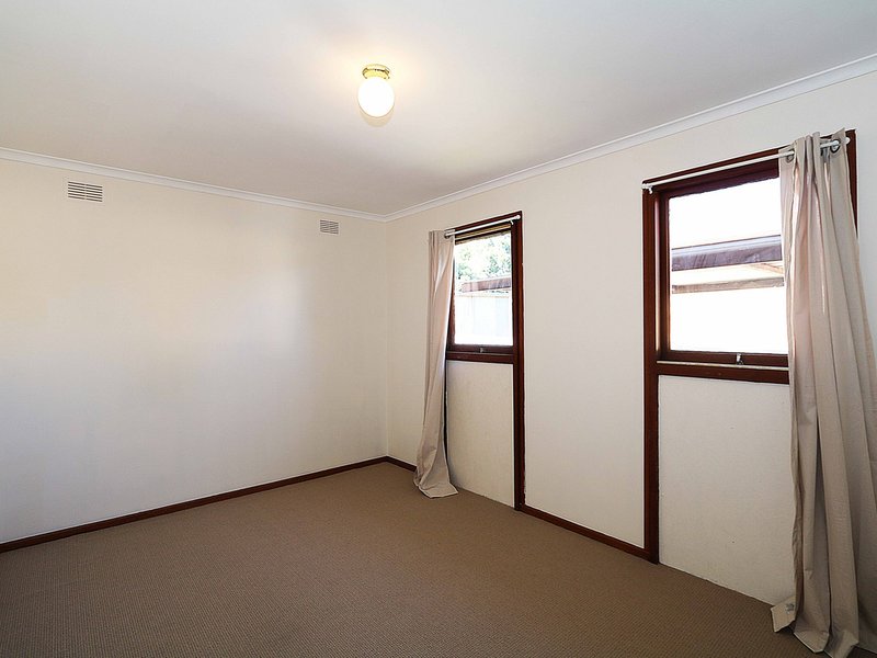 Photo - 2 Jenkins Street, Ashmont NSW 2650 - Image 6