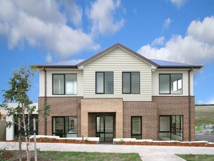 2 Jirrahlinga Terrace, Craigieburn VIC 3064