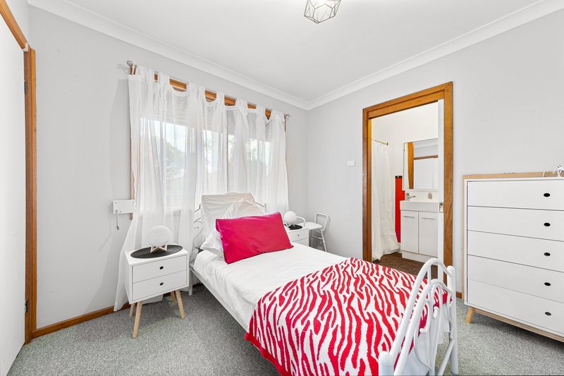 Photo - 2 Joy Street, Gorokan NSW 2263 - Image 7