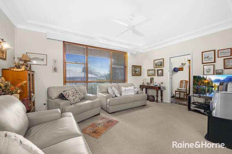 Photo - 2 Juliet Street, Charlestown NSW 2290 - Image 2