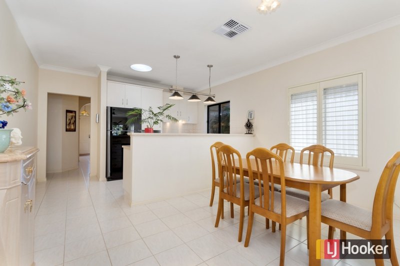 Photo - 2 Juniper Place, Mawson Lakes SA 5095 - Image 5