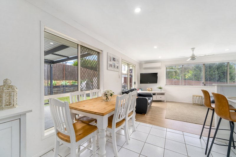 Photo - 2 Kalmia Close, Mango Hill QLD 4509 - Image 6