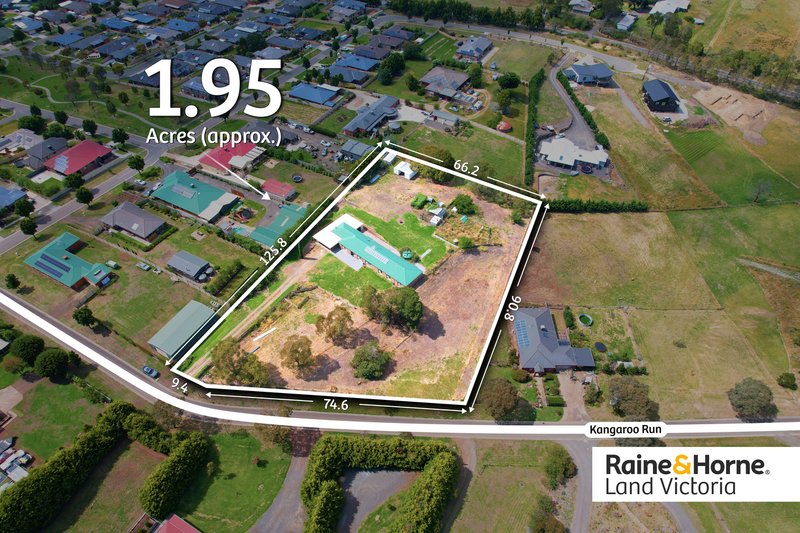 Photo - 2 Kangaroo Run, Wallan VIC 3756 - Image 2