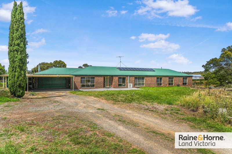 Photo - 2 Kangaroo Run, Wallan VIC 3756 - Image 5