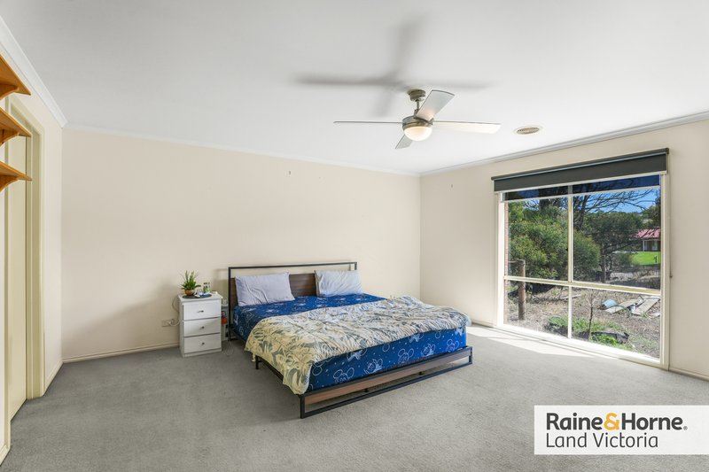 Photo - 2 Kangaroo Run, Wallan VIC 3756 - Image 8