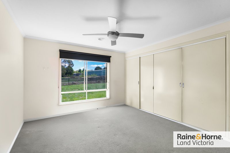 Photo - 2 Kangaroo Run, Wallan VIC 3756 - Image 16