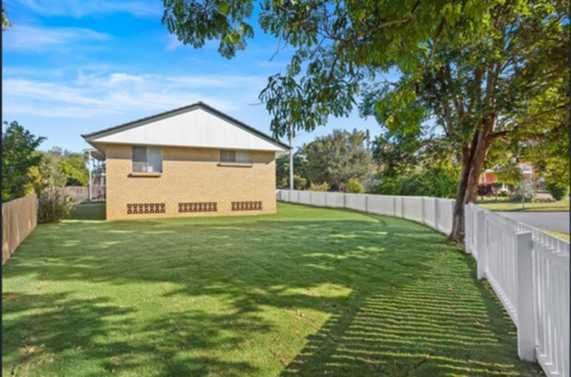 Photo - 2 Kanofski Street, Chermside West QLD 4034 - Image 7