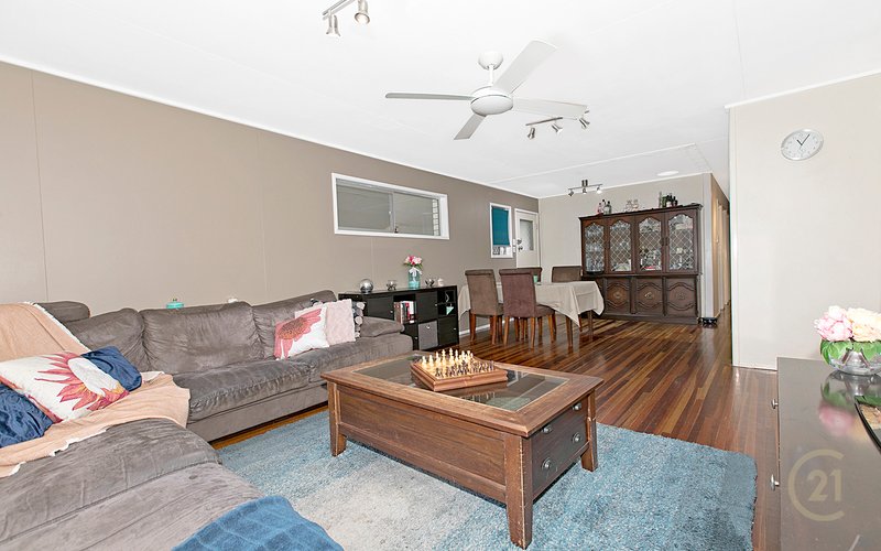 Photo - 2 Kanturk Street, Ferny Grove QLD 4055 - Image 6