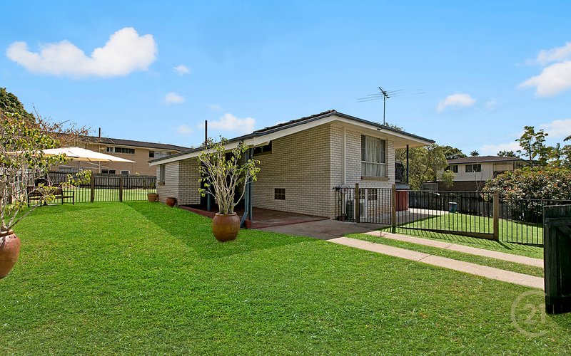 Photo - 2 Kanturk Street, Ferny Grove QLD 4055 - Image 15