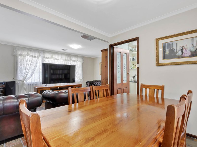 Photo - 2 Karinga Crescent, Munno Para SA 5115 - Image 5