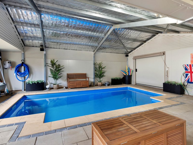 Photo - 2 Karinga Crescent, Munno Para SA 5115 - Image 15