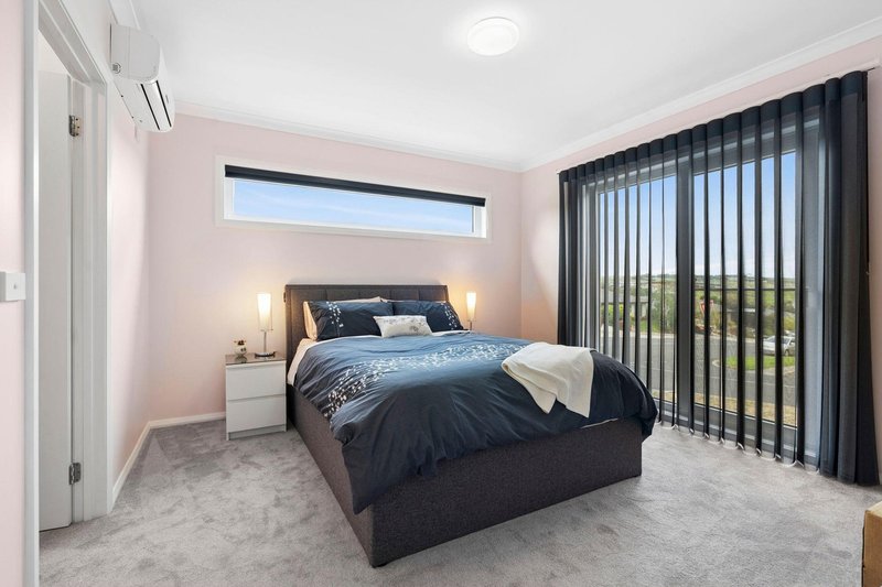 Photo - 2 Karrakatta Grove, Highton VIC 3216 - Image 7