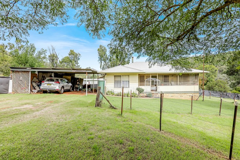 Photo - 2 Katrina Court, Tamworth NSW 2340 - Image 2