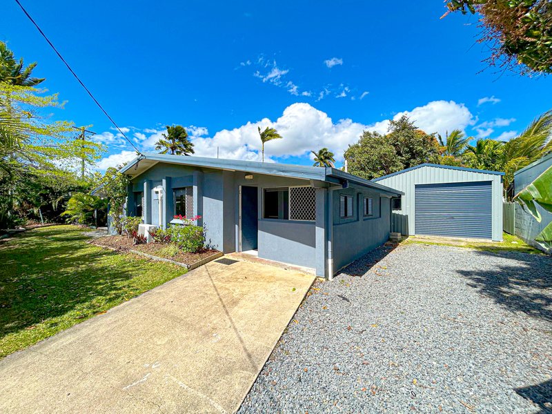 2 Kavieng Street, Trinity Beach QLD 4879