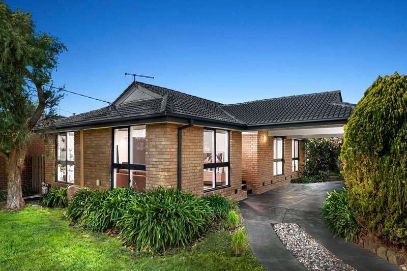 Photo - 2 Kelvin Grove, South Morang VIC 3752 - Image 1