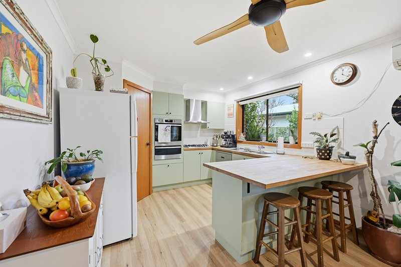 Photo - 2 Kennards Court, Inverloch VIC 3996 - Image 3