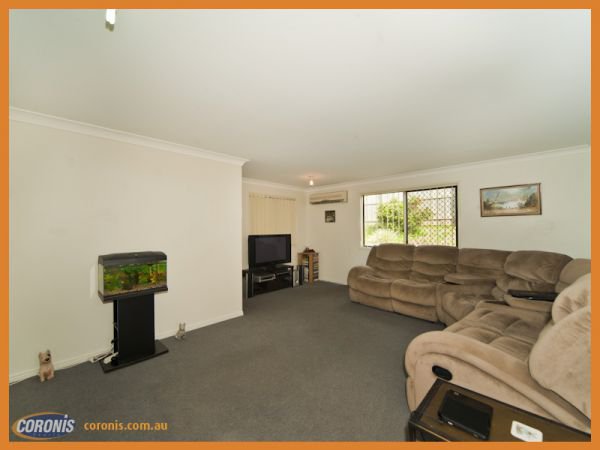 Photo - 2 Kennerton Court, Morayfield QLD 4506 - Image 2