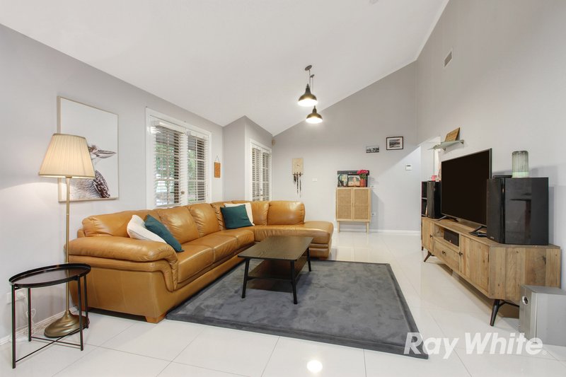 Photo - 2 Kenneth Slessor Drive, Glenmore Park NSW 2745 - Image 3