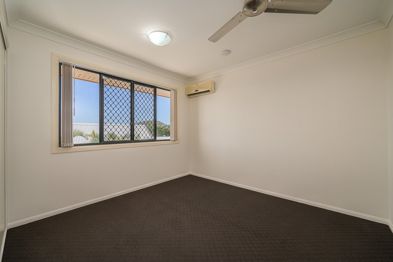 Photo - 2 Kensington Place, Kin Kora QLD 4680 - Image 11